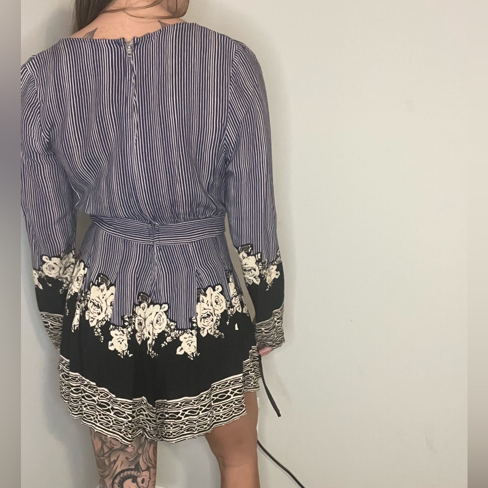 Patterned romper - Picture 2 of 2